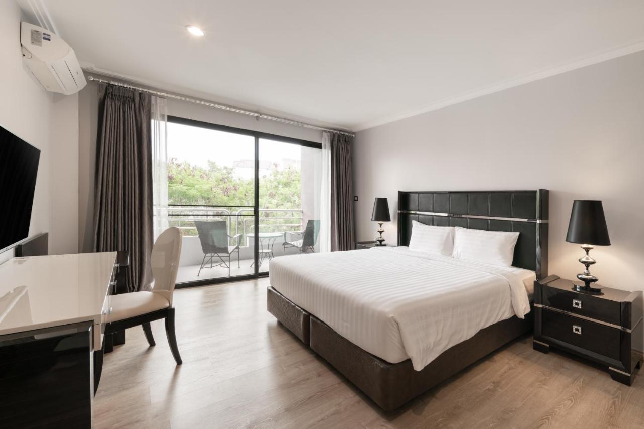 Sirin Exclusive Hotel And Residence Pattaya Exterior foto