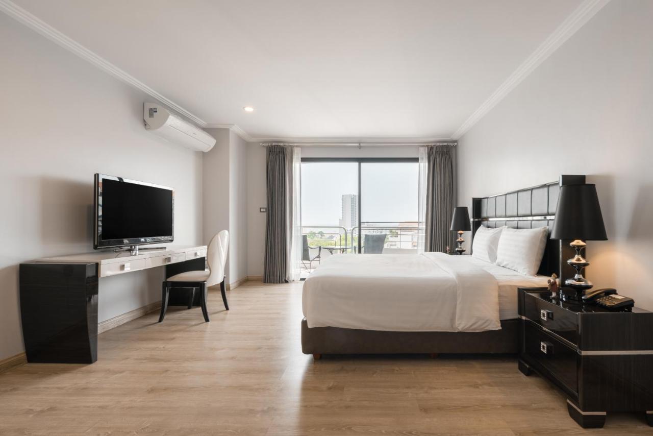 Sirin Exclusive Hotel And Residence Pattaya Exterior foto